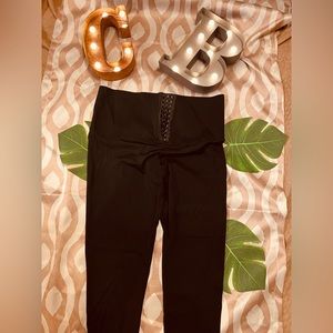 High Waist Waist Shapewear leggings. Size XXL.